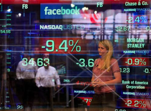Facebook: Sát thủ kinh tế Mỹ?